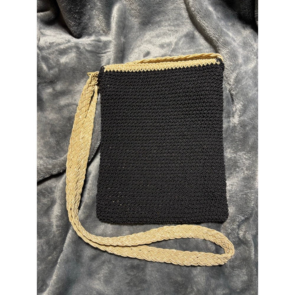 Carlo D'Santi Black and Tan Crochet North/South Crossbody 90s/Y2K Boho - Picture 4 of 10